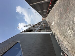  Showroom – Exterior View View at Dlf Industrial Area - for Rent