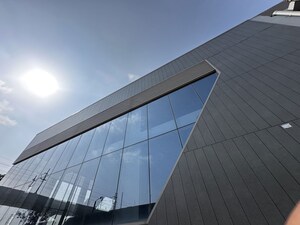 Balcony in  Showroom at Dlf Industrial Area – for Rent