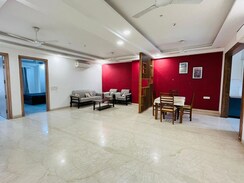 3 BHK Builder Floor For Rent in Sushant Lok III