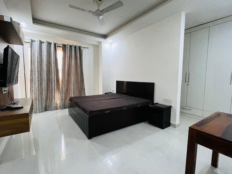 Bedroom, sushant lok iii 3 Bedroom 2200 Sq.Ft. Builder Floor In Sushant Lok Iii Gurgaon 10314376