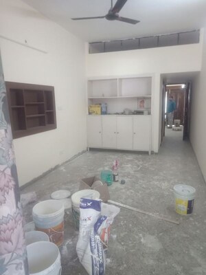 Parking in 4 BHK Independent House at Sector 34 – for Rent