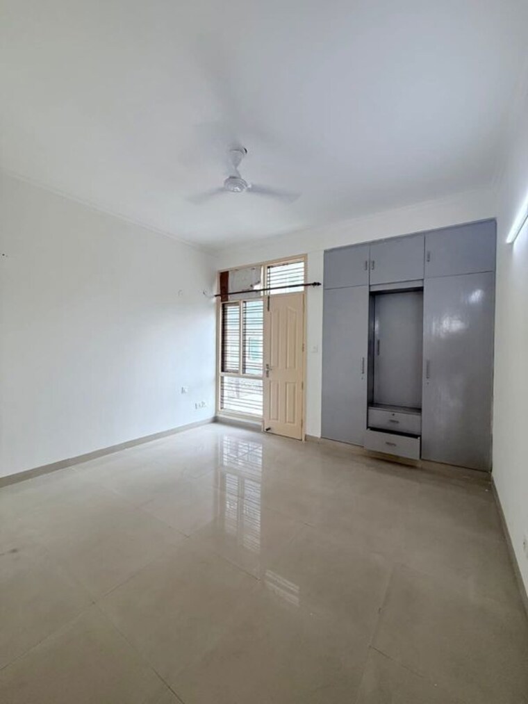 Room, sushant-lok-3 3.5 Bedroom 2200 Sq.Ft. Builder Floor In Sector 57 Gurgaon 10314386