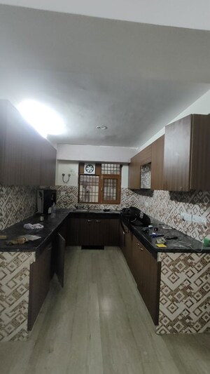 Kitchen in 2 BHK Builder Floor at Sector 45 – for Rent