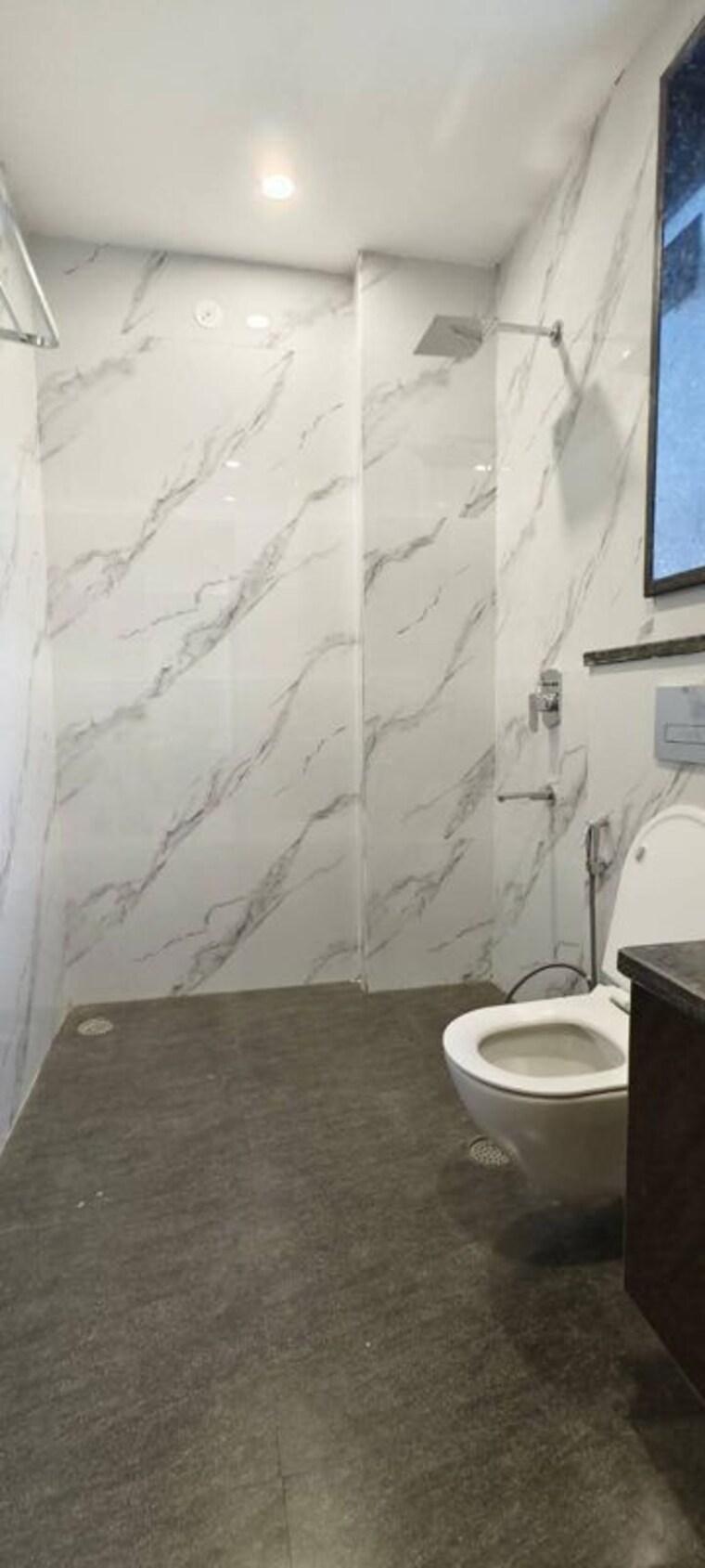 Bathroom, rohini sector 5 2 Bedroom 1200 Sq.Ft. Apartment In Rohini Sector 5 Delhi 10314392