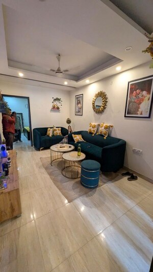Living Room in 2 BHK Builder Floor at Sector 45 – for Rent