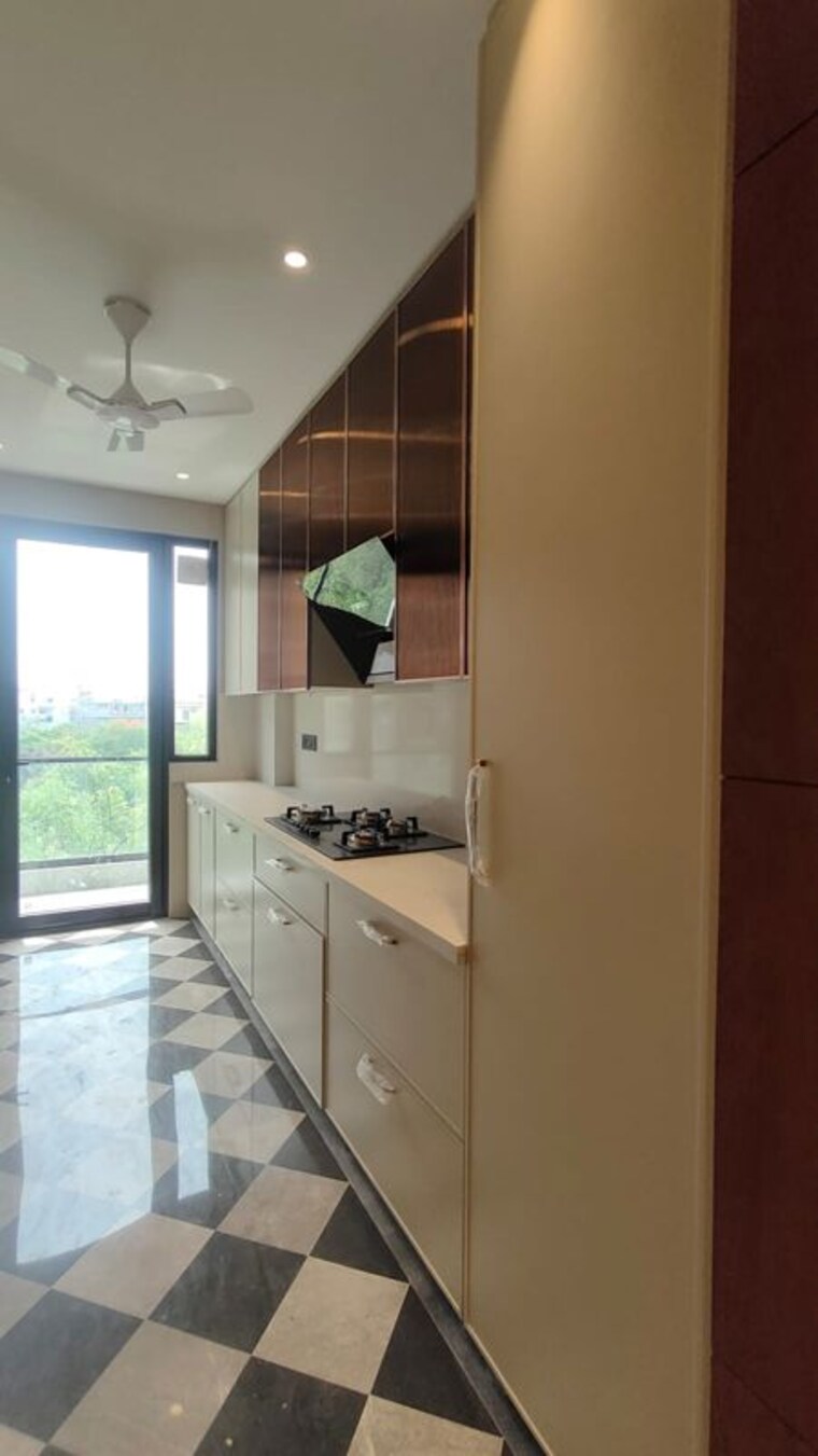 Kitchen, green-wood-city 3 Bedroom 2480 Sq.Ft. Builder Floor In Sector 45 Gurgaon 10314433