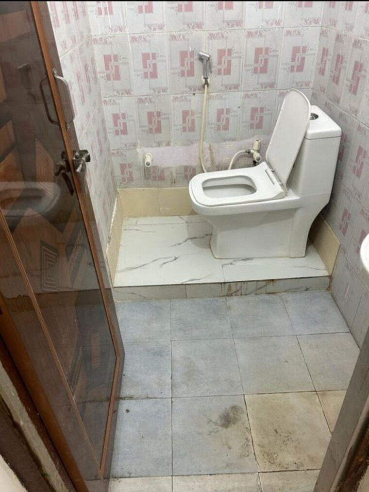 Bathroom, abcz-east-sapphire 1 RK 500 Sq.Ft. Builder Floor In Sector 45 Noida 10314428