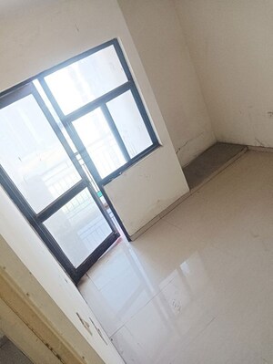 Room in 3 BHK Apartment at Migsun Vilaasa, Eta Ii Greater Noida – for Sale