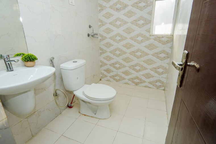 Bathroom, migsun-vilaasa 3.5 Bedroom 1375 Sq.Ft. Apartment In Eta Ii Greater Noida Greater Noida 10314461