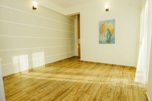 Room in 3.5 BHK Apartment at Migsun Vilaasa, Eta Ii Greater Noida – for Sale