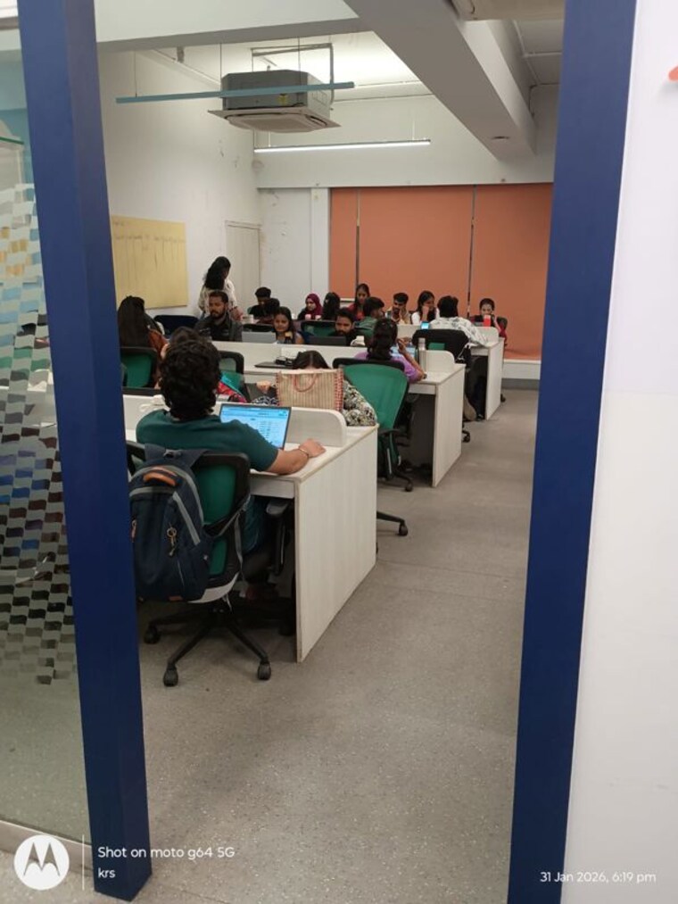 Team Area, millenium-tower Commercial Office Space 2700 Sq.Ft. In Kopar Khairane Navi Mumbai 10314488