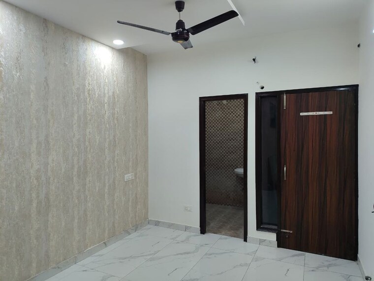 Room, dhakoli 3 Bedroom 1100 Sq.Ft. Builder Floor In Dhakoli Zirakpur 10314512