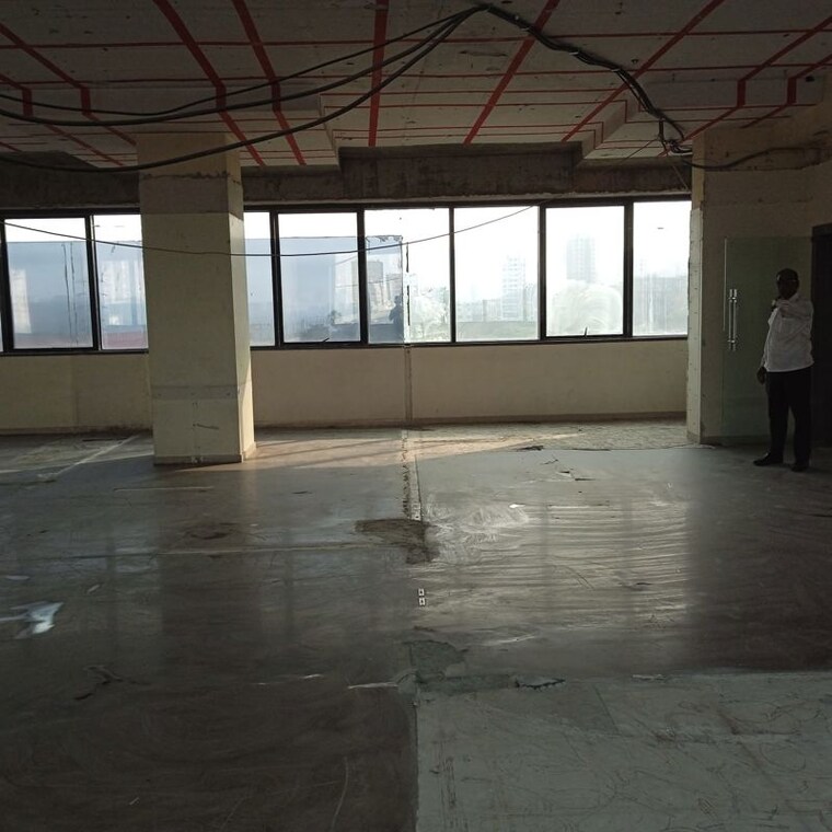  Parking, goregaon east Commercial Office Space 3450 Sq.Ft. In Goregaon East Mumbai 10314519
