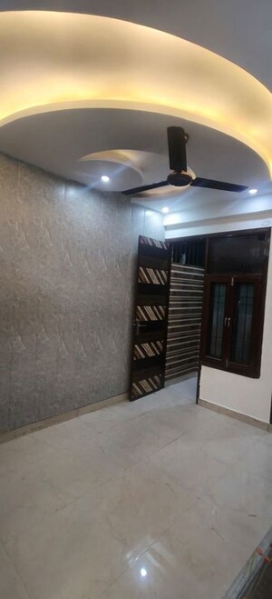 Room in 3 BHK Builder Floor at Dhakoli – for Sale