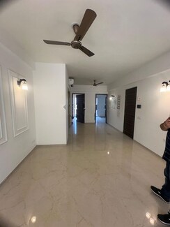 2.5 BHK + Basement Apartment For Rent in Smart World Orchard