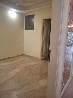 Room in 4 BHK Builder Floor at Sushant Lok I – for Sale