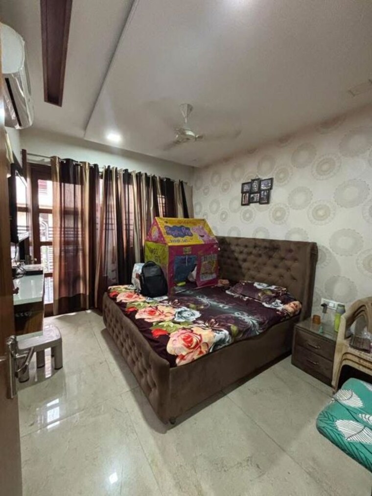 Bedroom, sector 80 3 Bedroom 1800 Sq.Ft. Builder Floor In Sector 80 Mohali 10314568