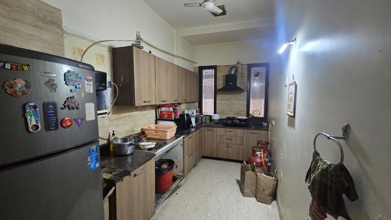 Kitchen, sushant lok i 3 Bedroom 215 Sq.Yd. Builder Floor In Sushant Lok I Gurgaon 10314567