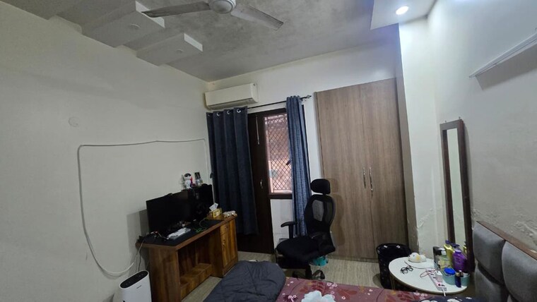 Living Room, sushant lok i 3 Bedroom 215 Sq.Yd. Builder Floor In Sushant Lok I Gurgaon 10314567