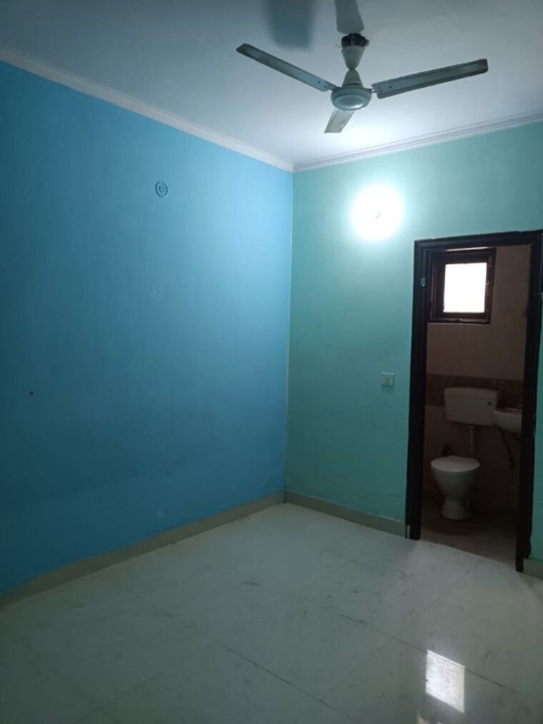 Room, arjan garh 2 Bedroom 70 Sq.Yd. Independent House In Arjan Garh Delhi 10314572