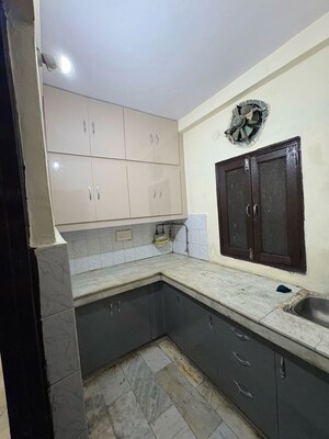 Kitchen in 1.5 BHK Apartment at Shalimar Apartments Shalimar Garden, Shalimar Garden – for Rent
