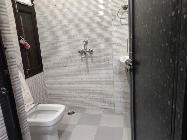 Bathroom, gomti nagar 2 Bedroom 1268 Sq.Ft. Independent House In Gomti Nagar Lucknow 10314578