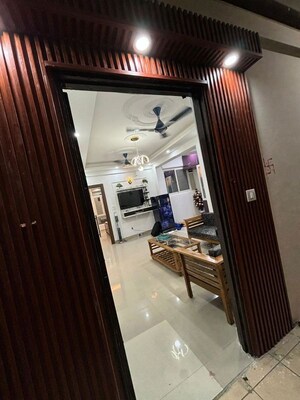 Furnished Amenities in 2.5 BHK Apartment at Nirala Aspire, Sector 16 Greater Noida – for Rent