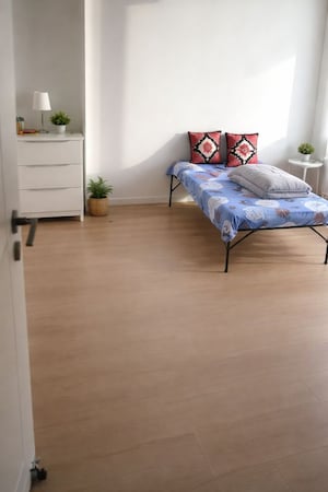 Room in 4 BHK Apartment at DLF New Town Heights II, Sector 86 – for Rent