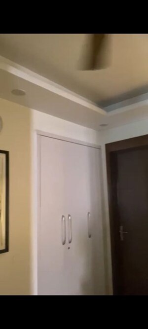 3 BHK Apartment For Rent in Jal Vayu Vihar Noida, Sector 21