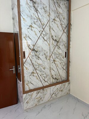 Room in 2 BHK Apartment at Kr Puram – for Rent