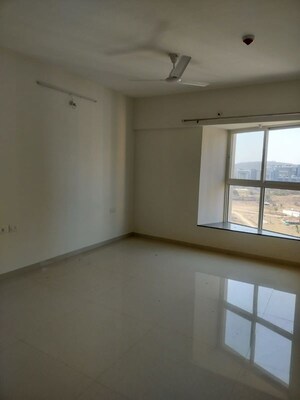 Room in 3 BHK Apartment at Pride Purple Park Titan, Hinjewadi – for Rent