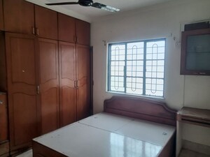 Bedroom in 2 BHK Apartment at Bhawani Park, Aundh – for Rent