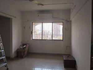 1 BHK Apartment For Sale in Dosti Daffodil, Wadala East
