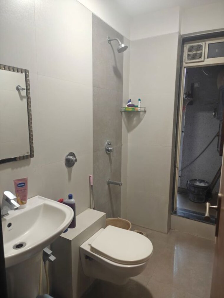Bathroom, mallathahalli 1 Bedroom 620 Sq.Ft. Independent House In Mallathahalli Bangalore 10313466