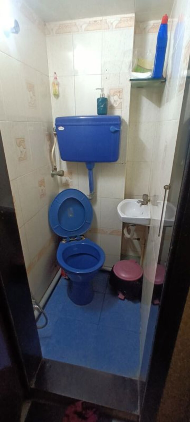 Bathroom, jb nagar Commercial Shop 400 Sq.Ft. In Jb Nagar Mumbai 10314715