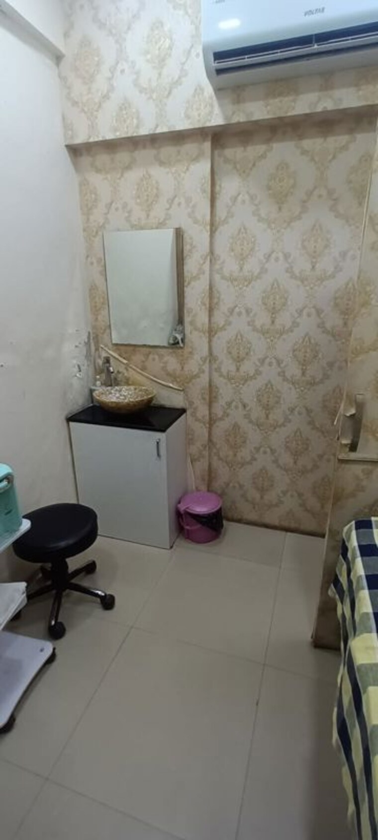Bathroom, jb nagar Commercial Shop 400 Sq.Ft. In Jb Nagar Mumbai 10314715