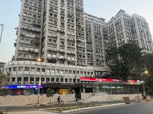  Office Space – Exterior View View at Mittal Tower Mumbai, Nariman Point - for Rent