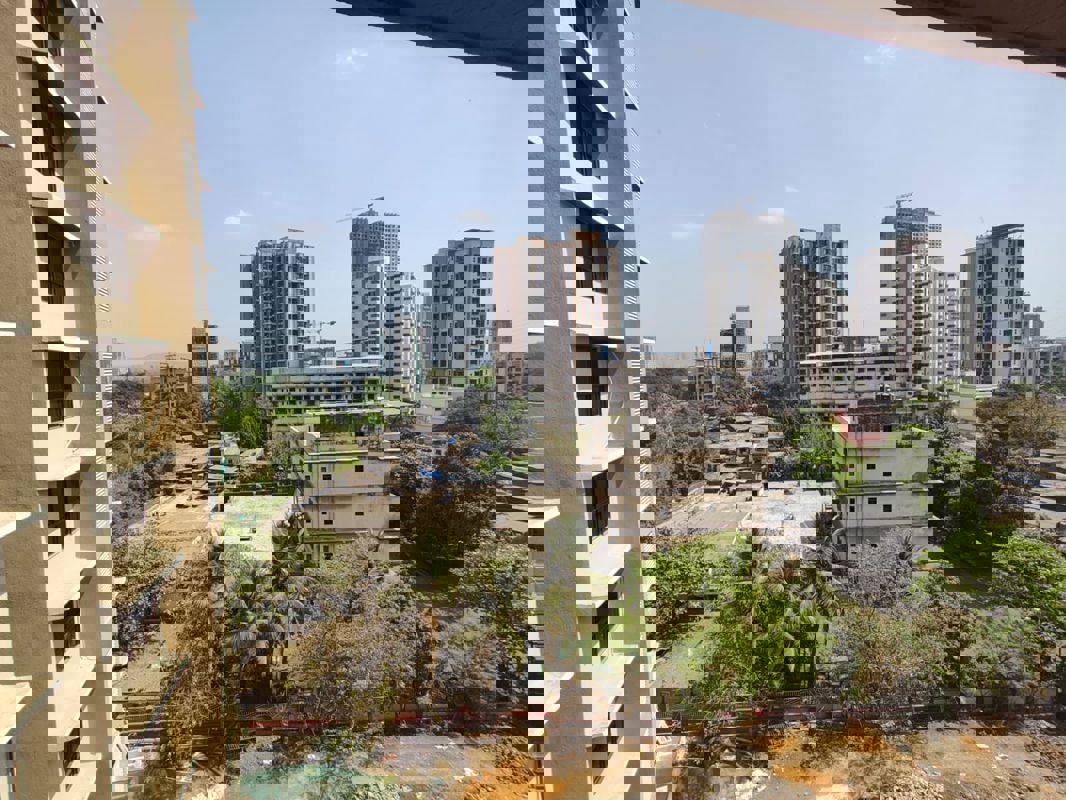 2 BHK 640 Sq.Ft. Apartment in Atul Horizon