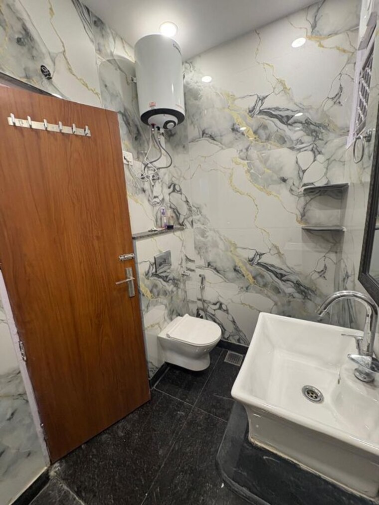 Master Bedroom, lajpat nagar i 2 Bedroom 1000 Sq.Ft. Builder Floor In Lajpat Nagar I Delhi 10314842