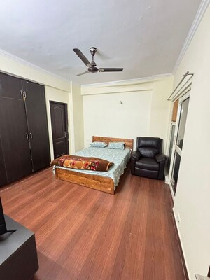 Bedroom in 2.5 BHK Apartment at Supertech Cape Town, Sector 74 – for Rent