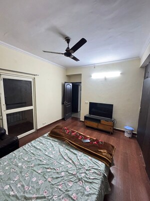 Bedroom in 2.5 BHK Apartment at Supertech Cape Town, Sector 74 – for Rent