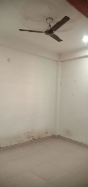 Room in 1 BHK Independent House at Vishesh Khand, Gomti Nagar – for Rent