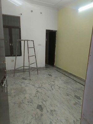 Room in 2 BHK Independent House at Kamta – for Rent