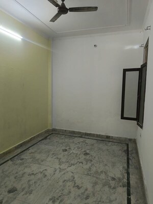 Room in 2 BHK Independent House at Kamta – for Rent
