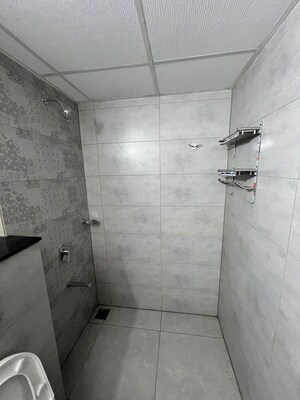 Bathroom in 1 BHK Apartment at Mahindra Alcove, Chandivali – for Rent