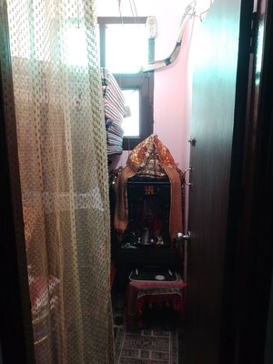 Furnished Amenities in 2 BHK Builder Floor at Guru Nanak Enclave, Dhakoli – for Sale