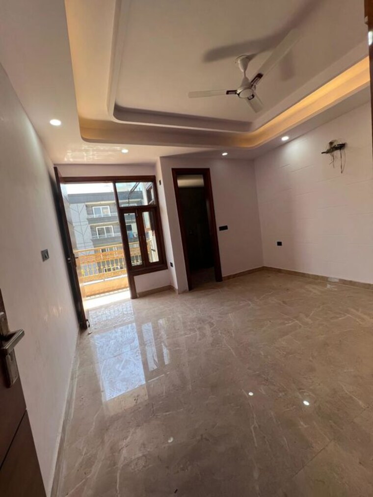 Room, shanti kunj 3 Bedroom 150 Sq.Yd. Builder Floor In Shanti Kunj Delhi 10314852