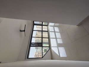 Room in 2 BHK Apartment at Kanakia Rainforest, Andheri East – for Rent