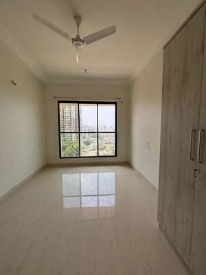 Room in 2 BHK Apartment at K Raheja Raheja Residency, Malad East – for Rent