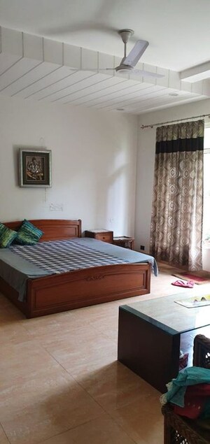 Bedroom in 6+ BHK Independent House at DLF Atria, Dlf Phase ii – for Sale